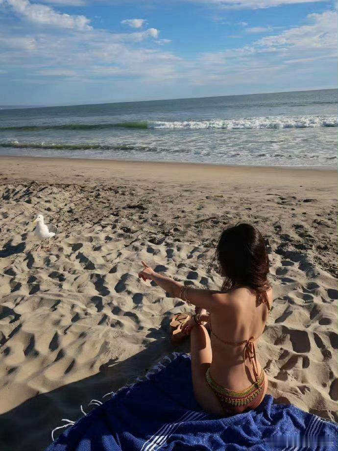 小S问女儿晒辣照前怎么不先问妈妈原来小s女儿已经长大了呀！辣妹风格真的超级适配哇