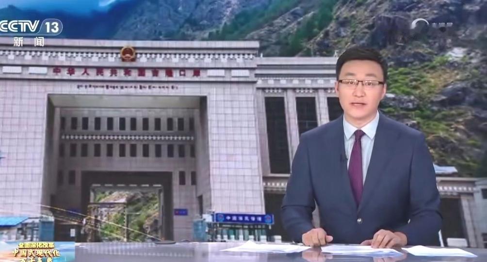 吉隆口岸人员出入境流量较大，该口岸本年度截至6月4日，出入境人员突破7.5万人次