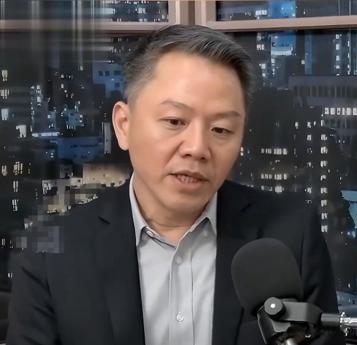 无语！岛内亲绿专家郭育仁：对岸整天拿福建舰跟美国的福特舰做对比，其实他们没有想象