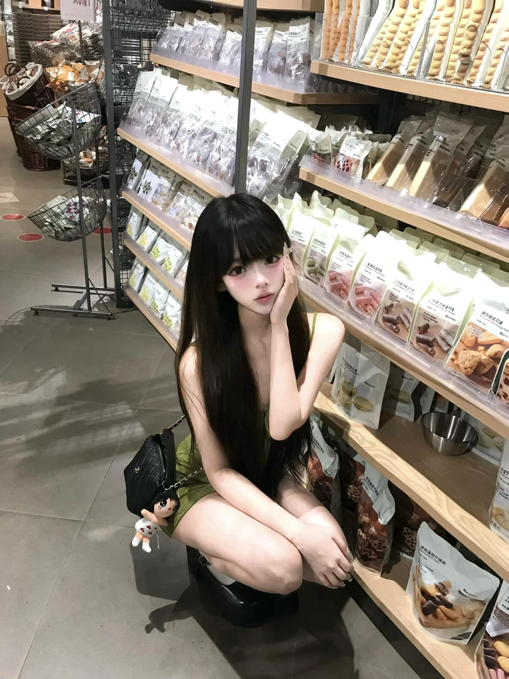 - ω - I ♡ …muji太好拍啦。存一些i人小幅度韩系拍照姿势