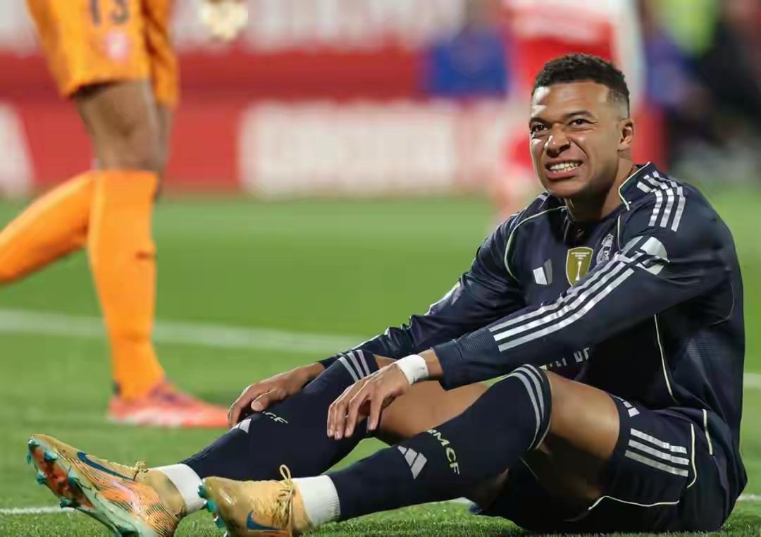 如果没有点球，皇马都不会进球了，这样的状态，被巴萨甩开是迟早的事……！维尼修