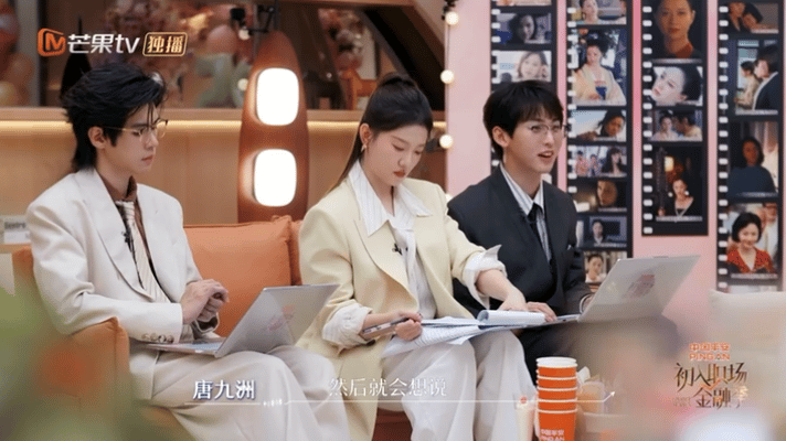 一边独自承担五位老人的赡养重担，一边为自己与挚友规划温暖晚年，倪虹洁既靠谱又通透