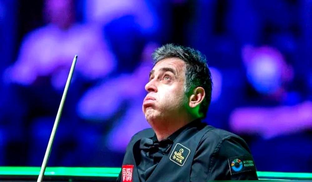 赛事方把150万人民币的冠军支票拍在桌上，你可能早红着眼扑上去了。奥沙利文连眼皮