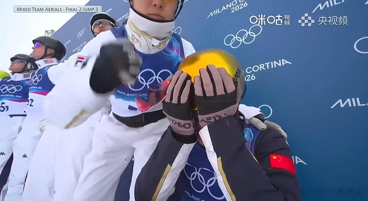 徐梦桃安慰李天马有人说“竞技体育只看结果”，但徐梦桃的安慰告诉我们：比奖牌更珍贵