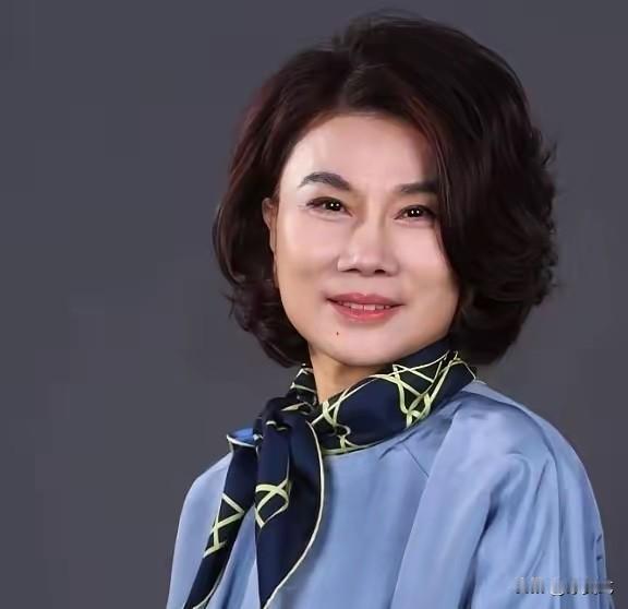 1991年，董明珠上门讨要42万货款，经销商却说：“再发50万的货，卖完一起结！