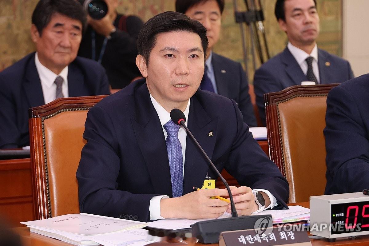 【柳承敏涉嫌以他人名义受贿被查】国际体坛动态10月28日，据韩联社报道，韩国首