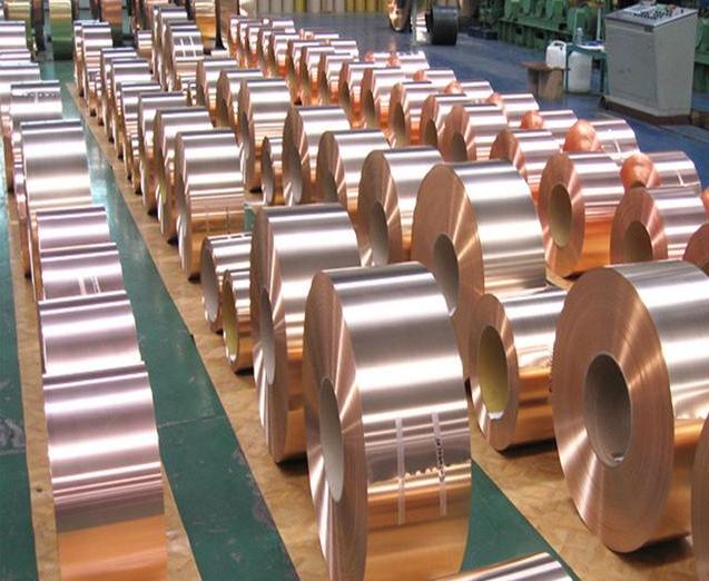 我国现在最大的弱点不是芯片，而是埋在地下的铜。2023年，全国使用铜1522万吨