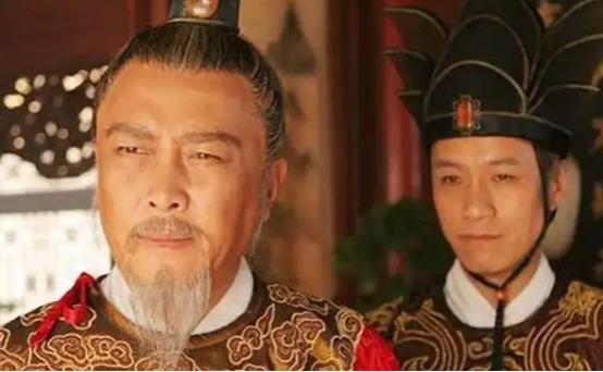 历史上有哪些能力压皇权的权臣？他们的结局如何 在中国帝制时代的权力棋盘上，权