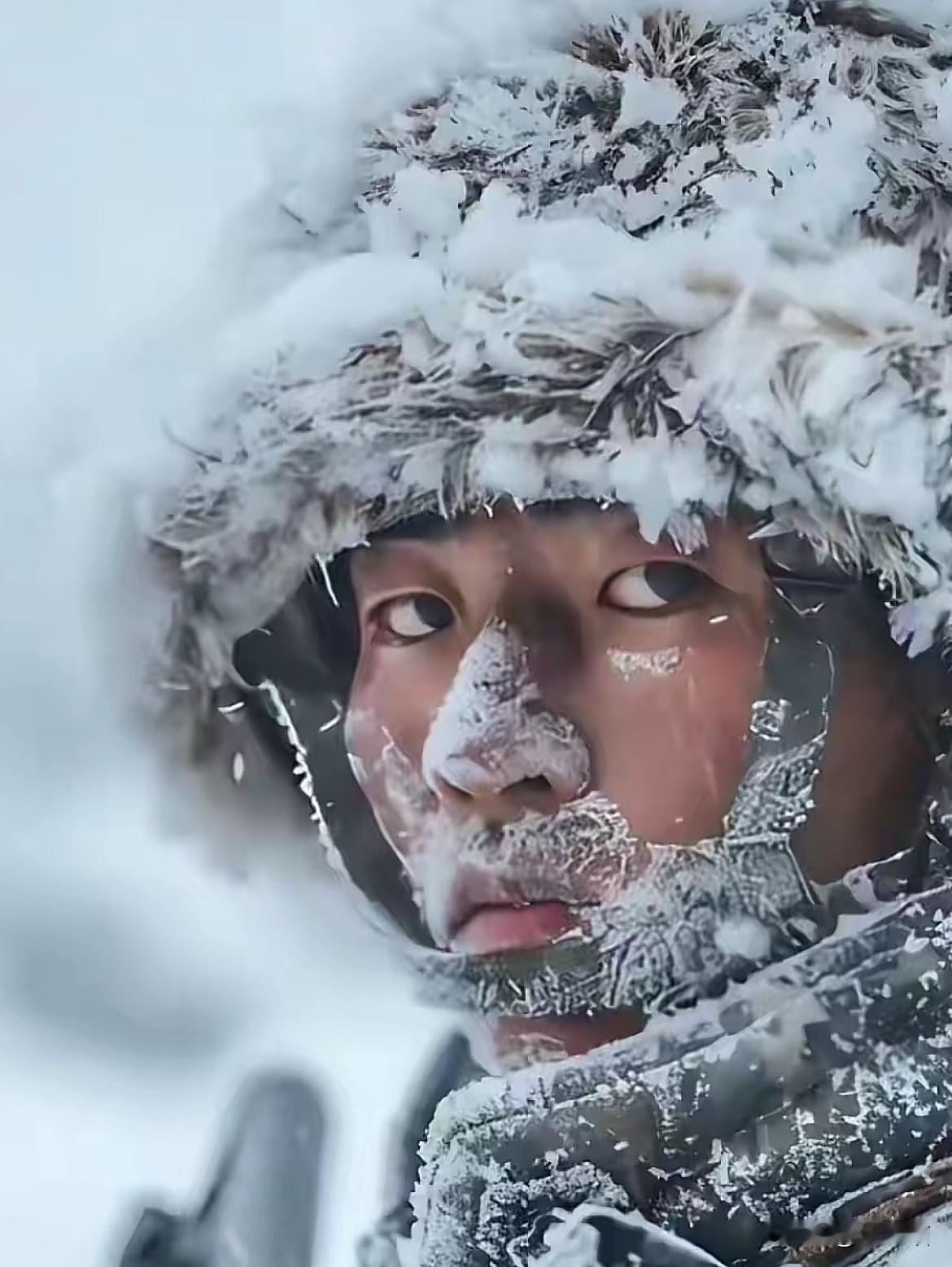 零下53℃的漠河洛古河，连空气都能冻成冰碴，可边防战士们的热血，却把国门守得