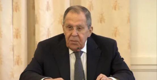 俄罗斯霸气！无视美国威胁，官宣对伊朗百亿军售大单，特朗普脸都绿了！看看这国