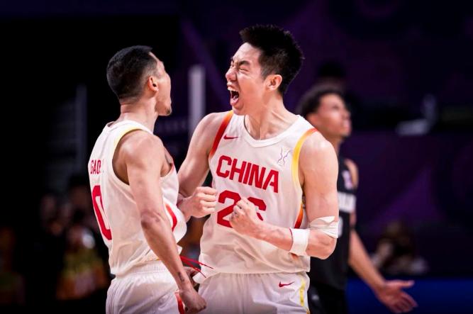 服了，刚才聚会上，一位在篮球圈内的朋友，酒过三巡后感慨，中国男篮能逆转台北，说到