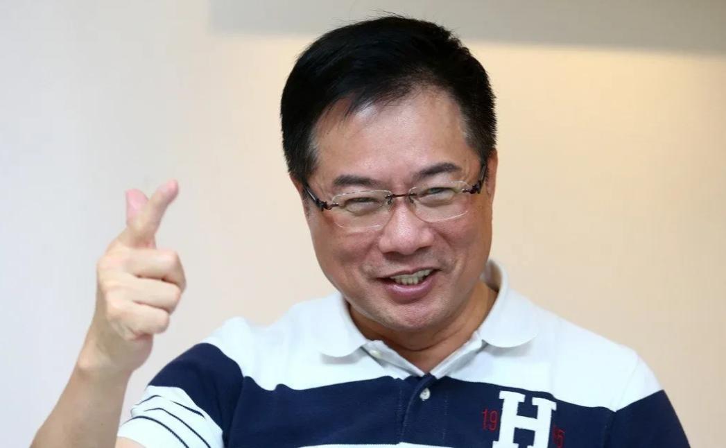蔡正元嘲讽温铁军、卢麒元什么都不懂，整天在网上胡说八道！卢麒元先生委婉回应:当有