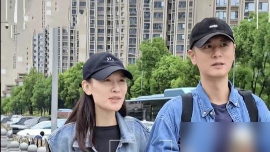 怀二胎的孙骁骁，居然跟任重分房睡。不是感情出问题，是女儿太能折腾。睡前要听故事，拉完钩又反悔，非挤妈
