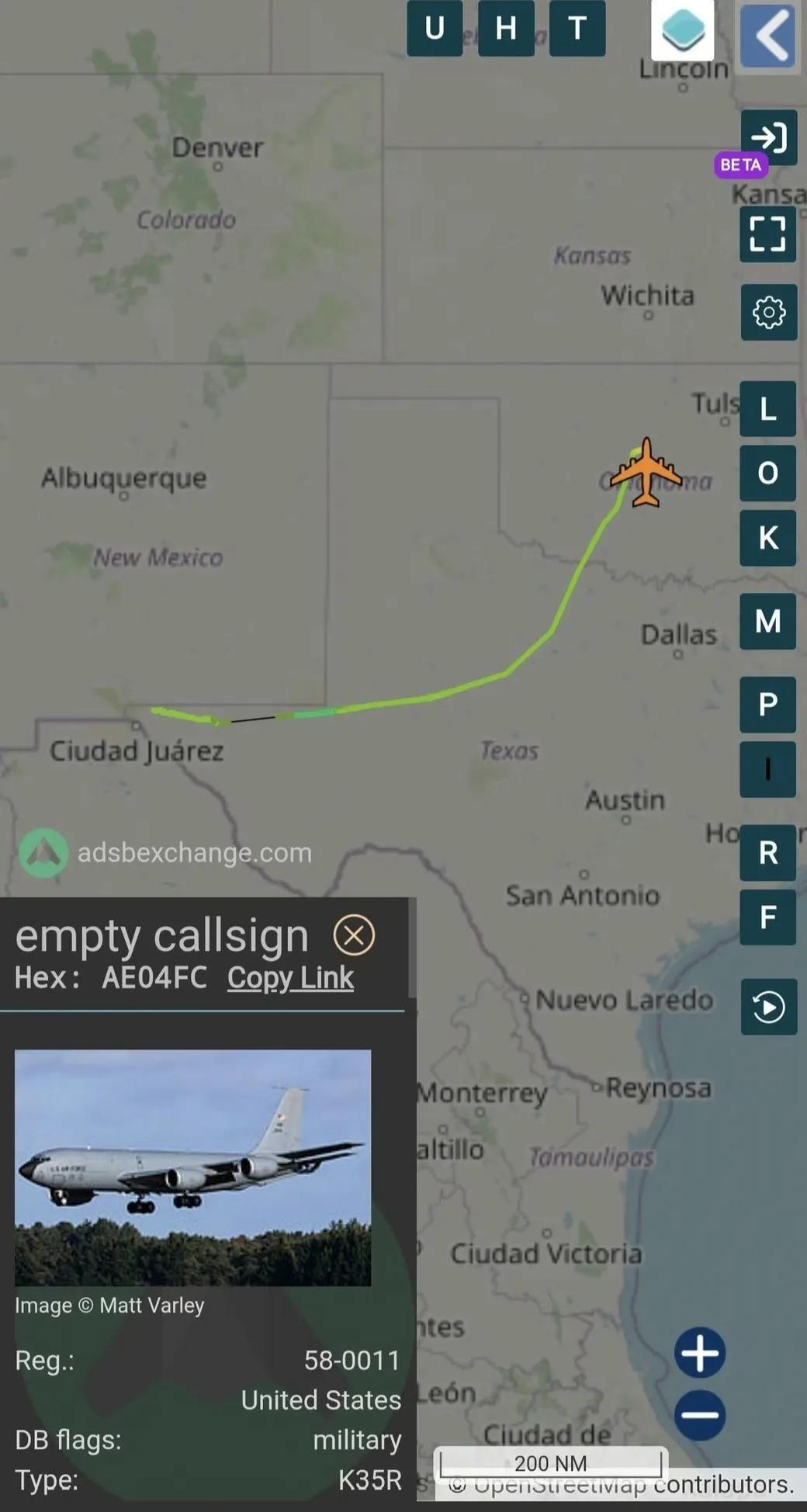 一个多月的战争，美国空军KC-135R加油机损失数量多达10余架，美国空军为了补
