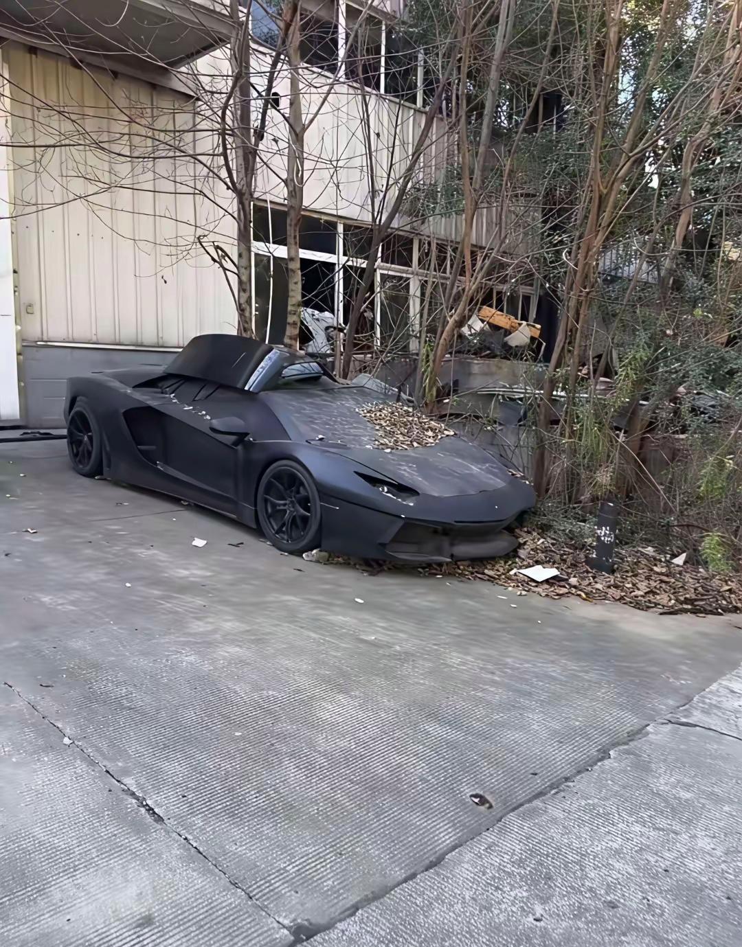 这个老板到底经历了啥，这么好的车子都不要了？