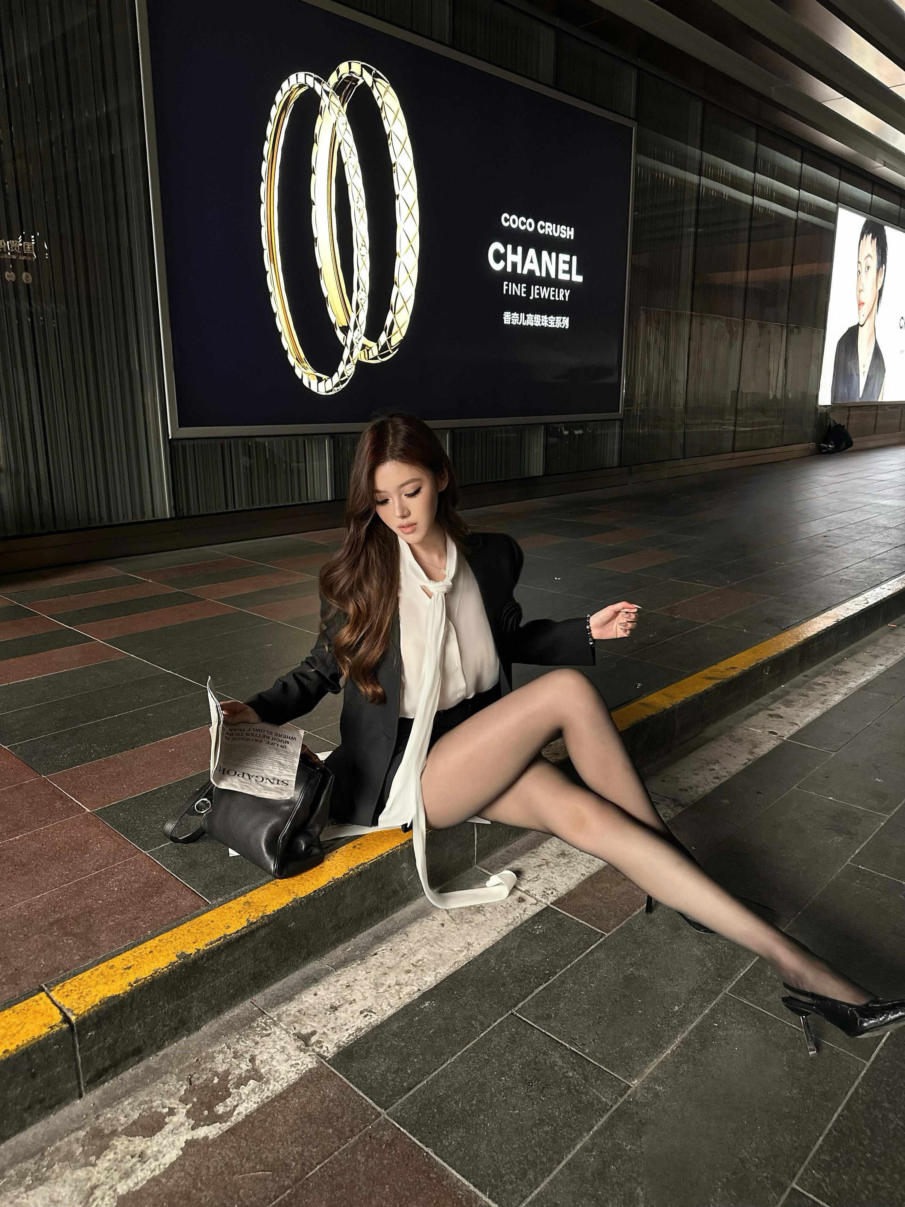Thefemalesecretarywhoisalwayslate