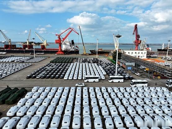 中国汽车十年来最惨开局：一季度新能源销量爆跌21.1%乘联会最新数据显示，202