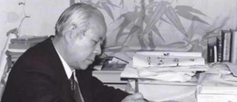 1985年访日干部擅闯靖国神社：被开除党籍仍喊冤，历史立场容不得含糊198