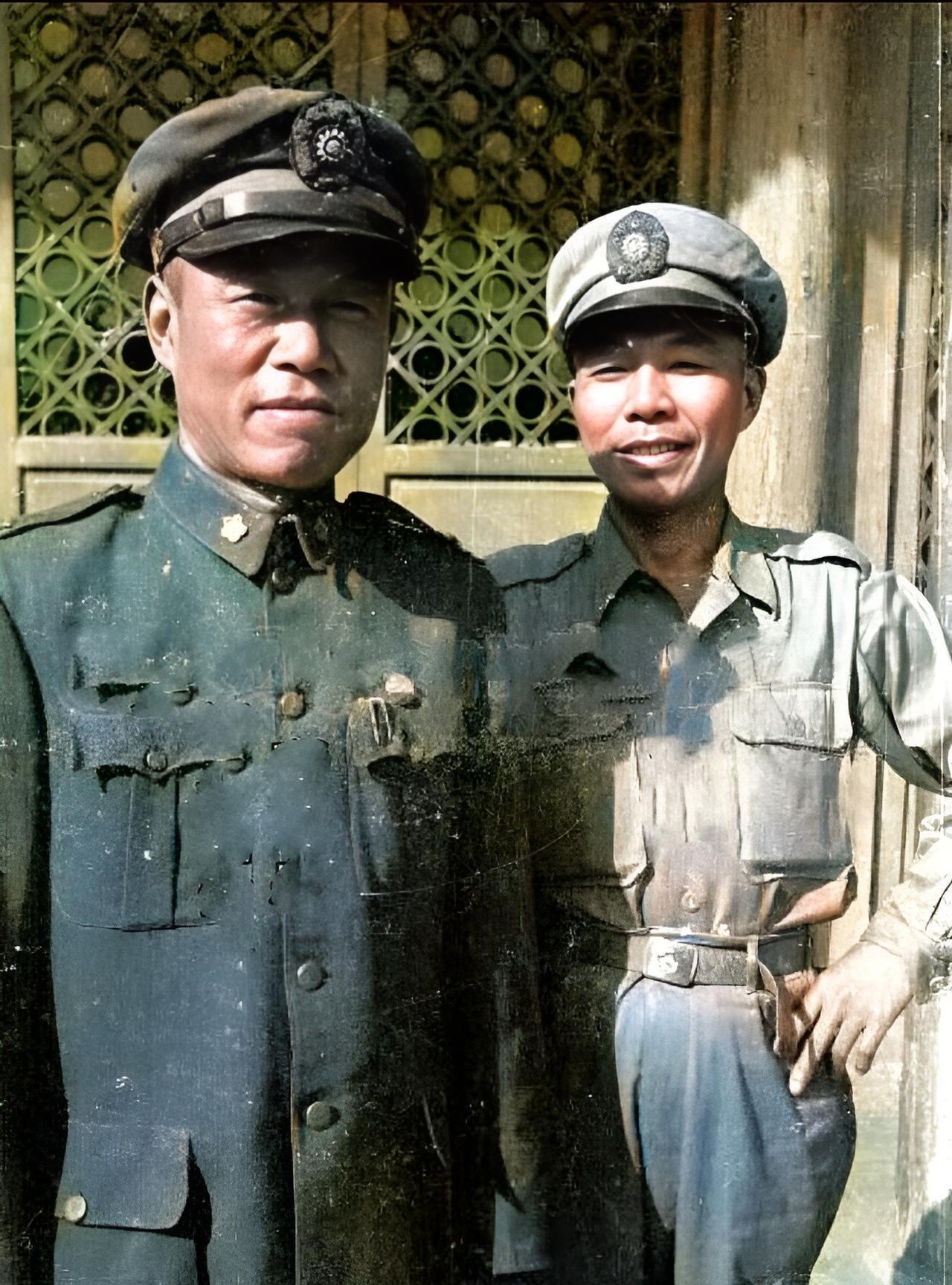 这是邱清泉与刘廉一在一起。两人是国军内部“悍将”与“谋士”的典型组合，既有黄埔同