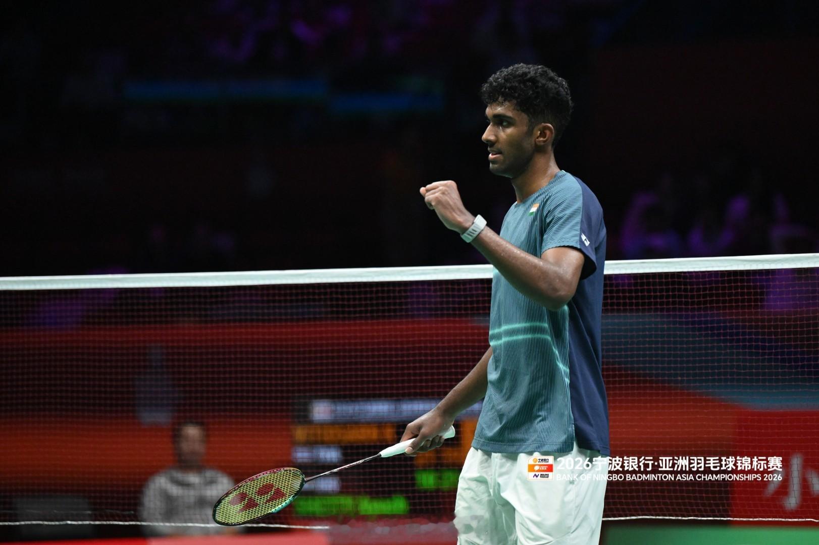 即将年满21岁的印度男单小将阿尤什在本届亚锦赛连续战胜五号种子李诗沣、戚又仁、