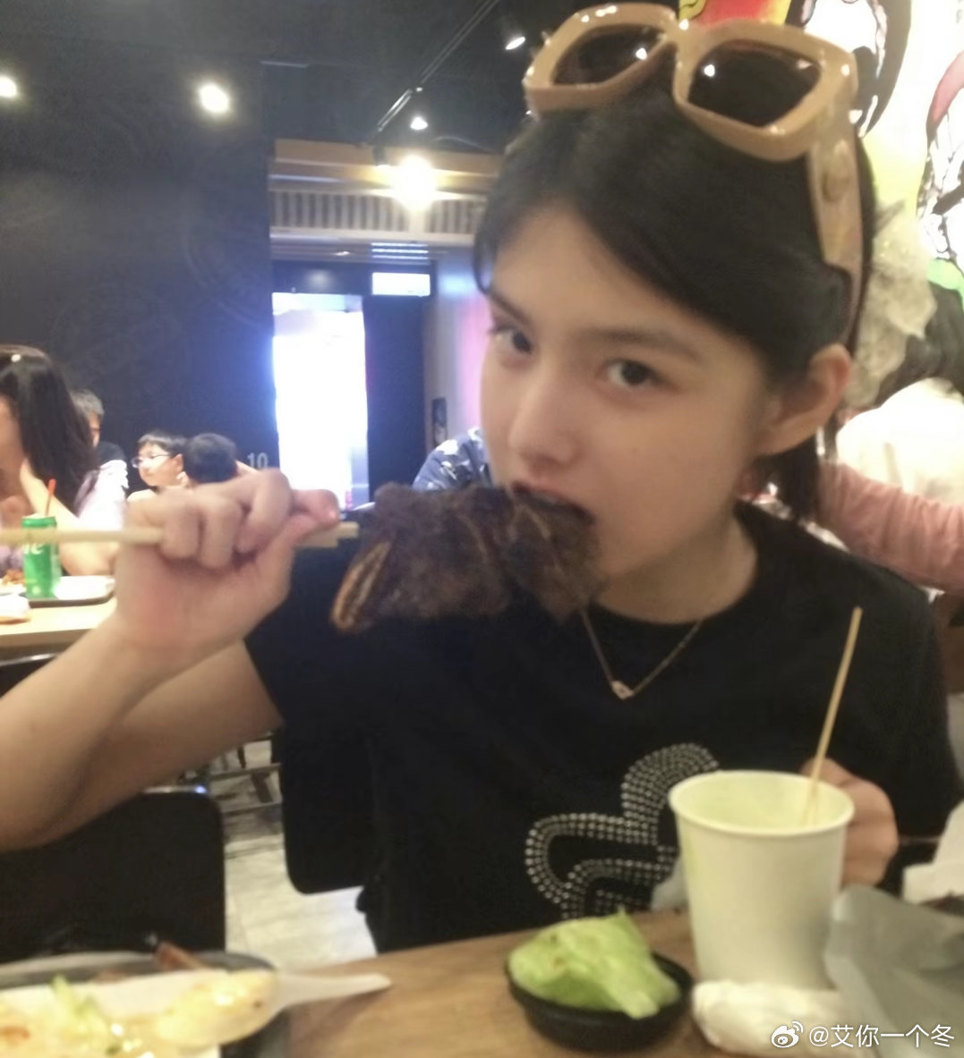 #艾米#那个经常和我一起吃饭的邻家大姐姐#艾米#​