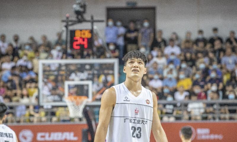 高速有望截胡焦泊乔助球队冲击4强休赛期各支球队都针对性补强短板，更有多达8支球