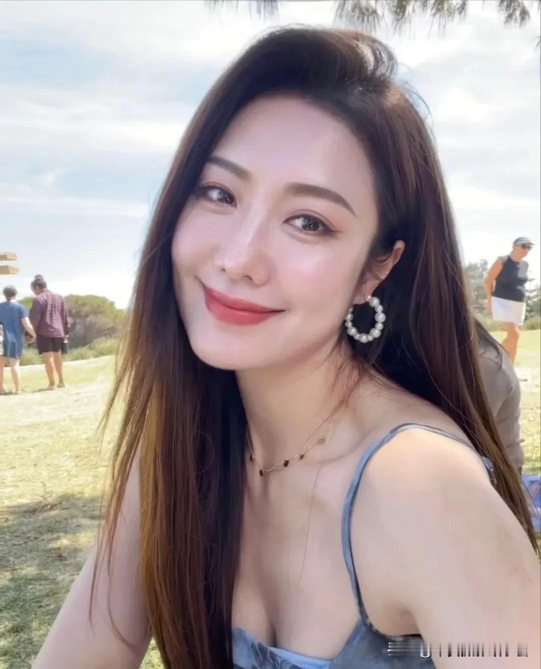 自信是最大的健康无关年龄会打扮悦己悦人照顾自己是真谛健康才是自己的余