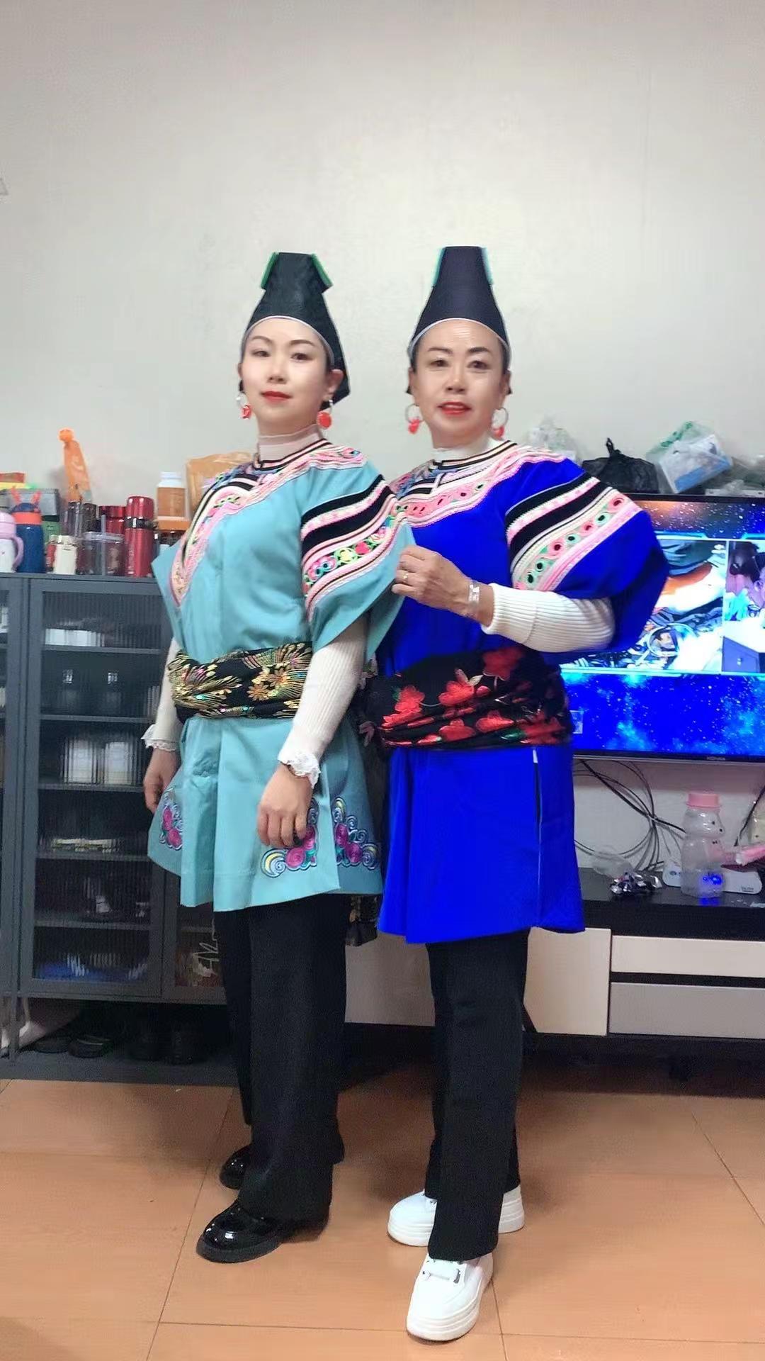 亲情，最真最深，血脉相连，无论什么时候，兄弟姐妹永远都是最亲的人