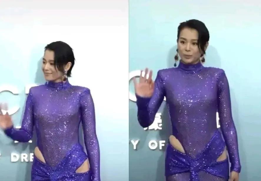 胡杏儿你怎么穿成这样都生了三个孩子了现在穿这个紫色礼服还能这么美都说紫色