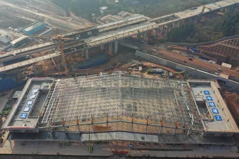 四川高铁站上新！成达万高铁乐至站主体结构完工12月17日，经过150小时的