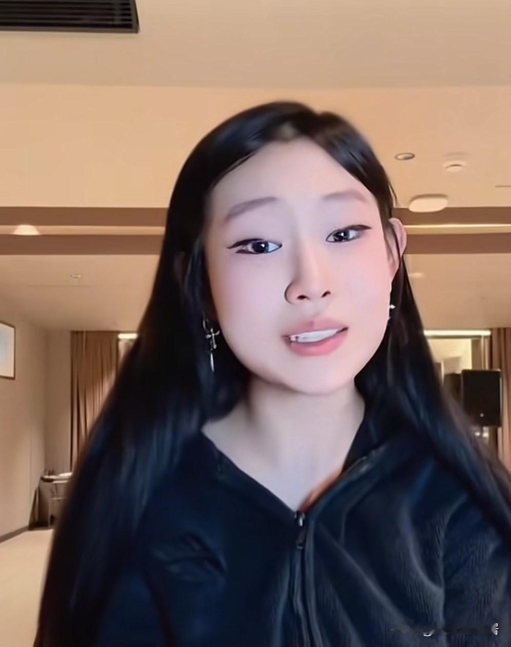 路人缘可太神奇了有些明星一辈子都求不来的就拿小沈阳女儿来说明明颜值一般但