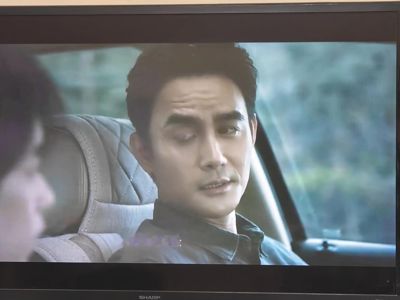 王凯的泡面头没了……马憩的母亲走了，马稳剪了头发，王凯又恢复了之前的王凯，但