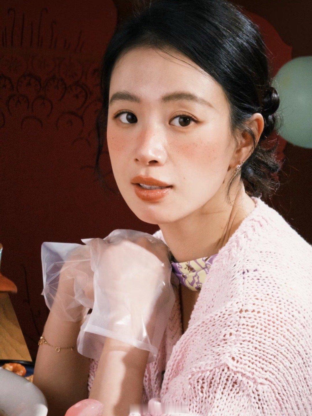 素颜状态真的特别抗打啊啊啊！李梦​​​