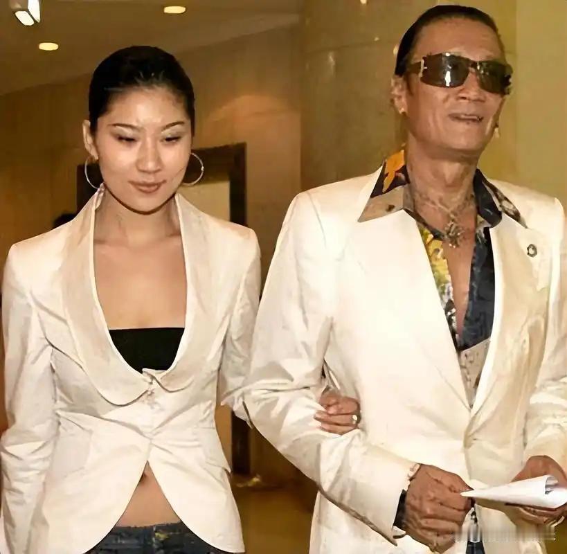谢贤去世后值得我们反思——找情人没有任何意义，男人在真正需要帮助时，第一时间绝对