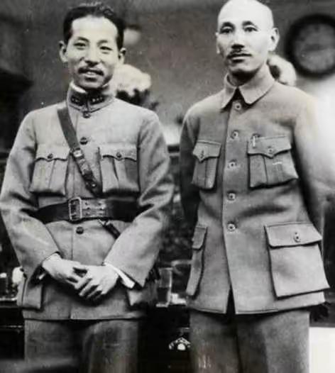 若仔细琢磨蒋介石对张学良的软禁，便会发现：蒋介石这个人，可谓极其了解张学良。在软