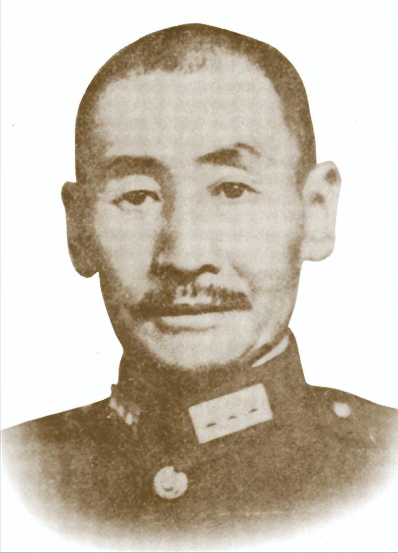 1932年，马占山突然宣布向日本投降，全国痛骂。可谁也没想到，在受降仪式上，他竟