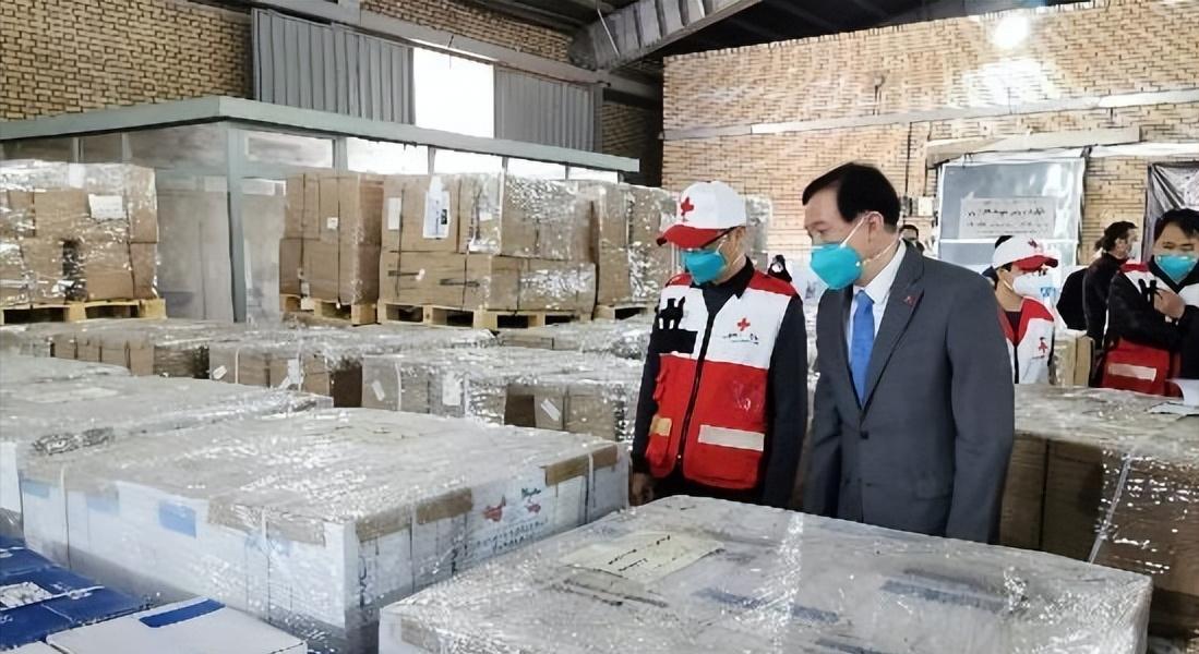 雪中送炭，4月15日中国援助伊朗人民的58吨人道主义医疗物资到达伊朗首都德黑兰！