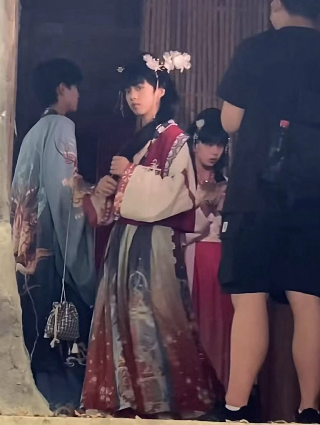 念。枢...