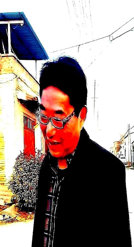 饭局上，大衣哥亲眼看着儿媳陈萌，一个眼神，就让230斤的儿子乖乖坐下。你还