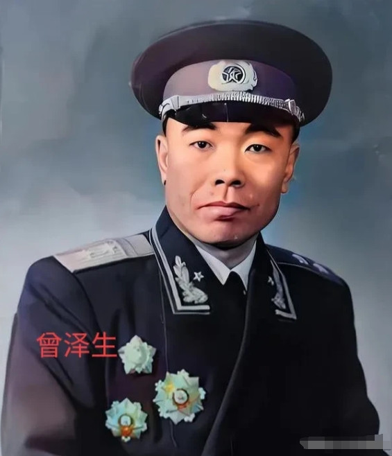 1948年的长春城，曾泽生带着滇军60军起义时，老蒋正忙着在南京城算军需账，他扫