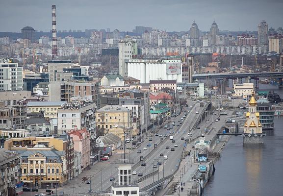 快讯！快讯！俄罗斯今日凌晨再次对基辅进行大轰炸。当地时间12月27日凌晨，乌军