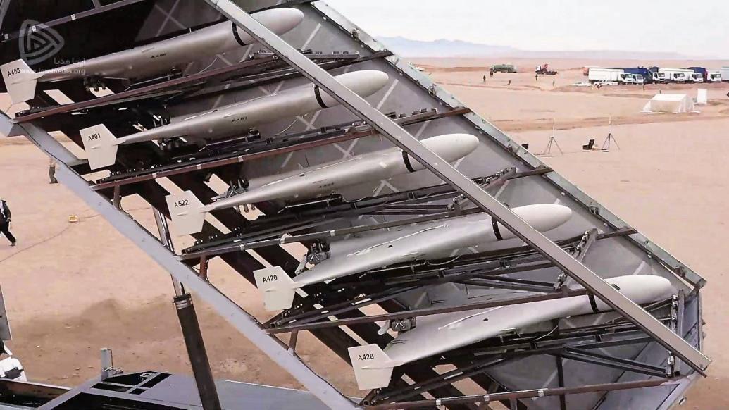 截止到北京时间19:37，美国都动用了哪些武器？伊朗也动用了哪些武器？相互之间