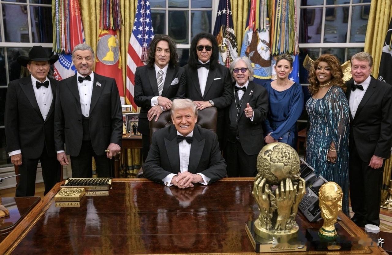 没想到扮演第一滴血的史泰龙20多年过去了，他依然是我心目中的美国最佳男演员，他拍