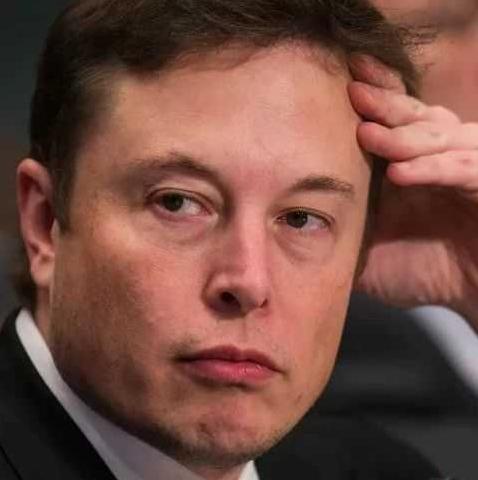 世界富豪马斯克再次语出惊人，他说：“2030年开始，人类将面临大规模失业，大部分