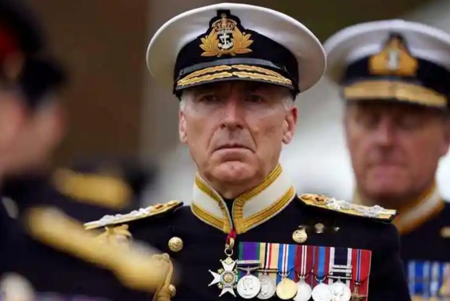 英国天空新闻报道，英国政府已确认，英国公民现在可以免签前往中国旅行。这条消息