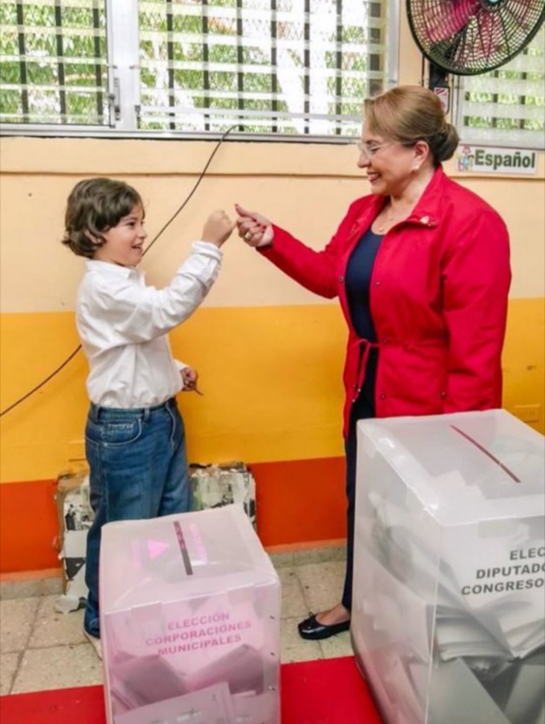 🇭🇳🗳️洪都拉斯现任总统希奥玛拉·卡斯特罗与洪都拉斯第一先生、洪都