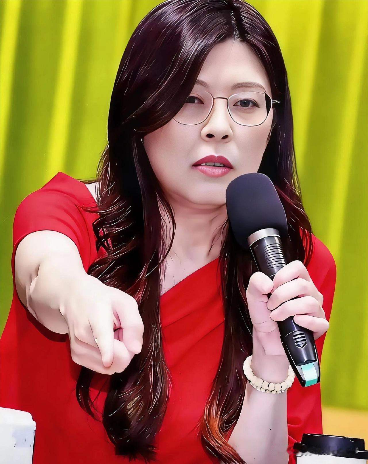 13人被抓！郑丽文直接开“誓师大会”宣战，蓝绿对决彻底白热化！郑丽文挂帅亲征