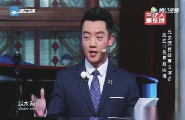 郑恺就发了个视频，半个娱乐圈的爹妈，估计脸都挂不住了。镜头里，他5岁的女儿An