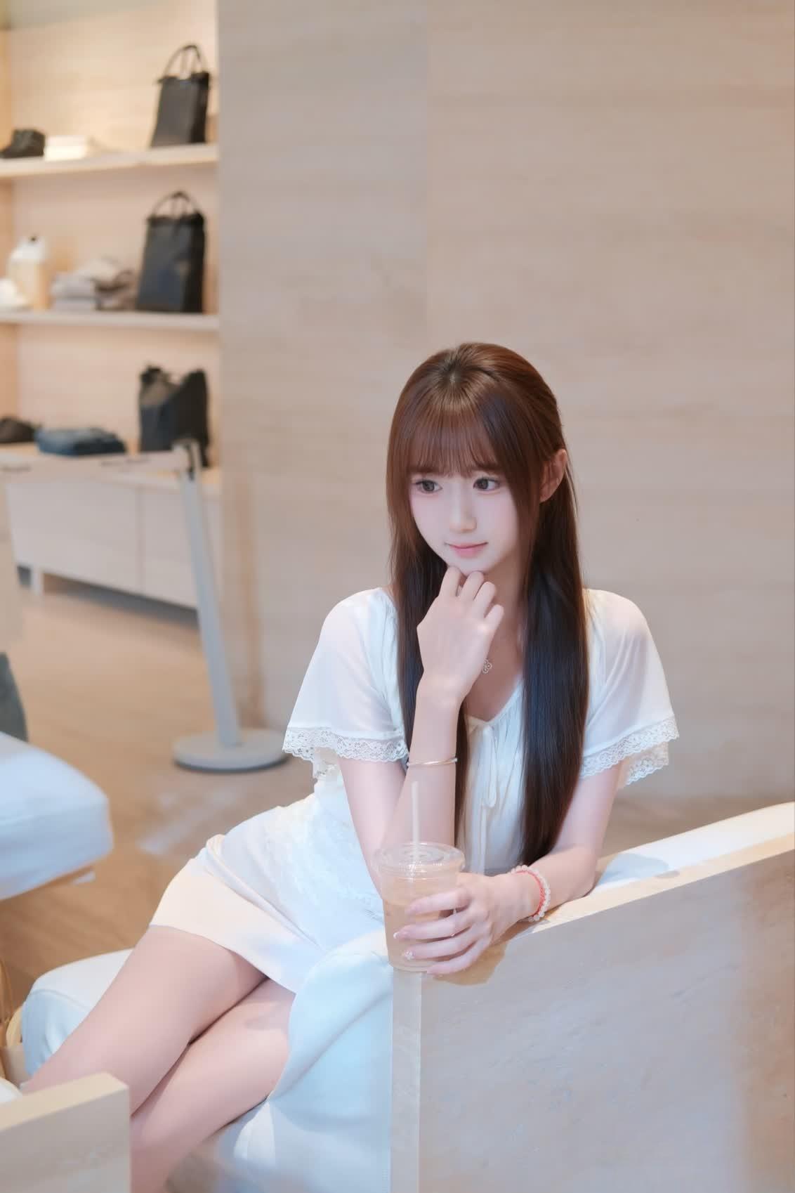 非常通透的一段话：“任何人的劝阻都不会让你大彻大悟，真正能让你如梦初醒，看透人情