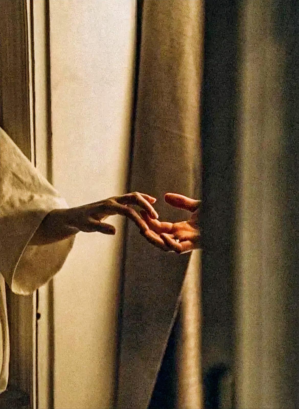 男人若有婚外关系，常会露出这5个破绽，最后一个多是无意识的隐瞒男人一旦在外面